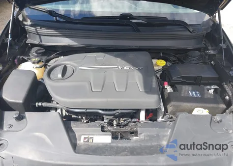 2017 Jeep Cherokee Latitude 4X4 z USA, uszkodzony, nr VIN 1C4PJMCS5HW555681